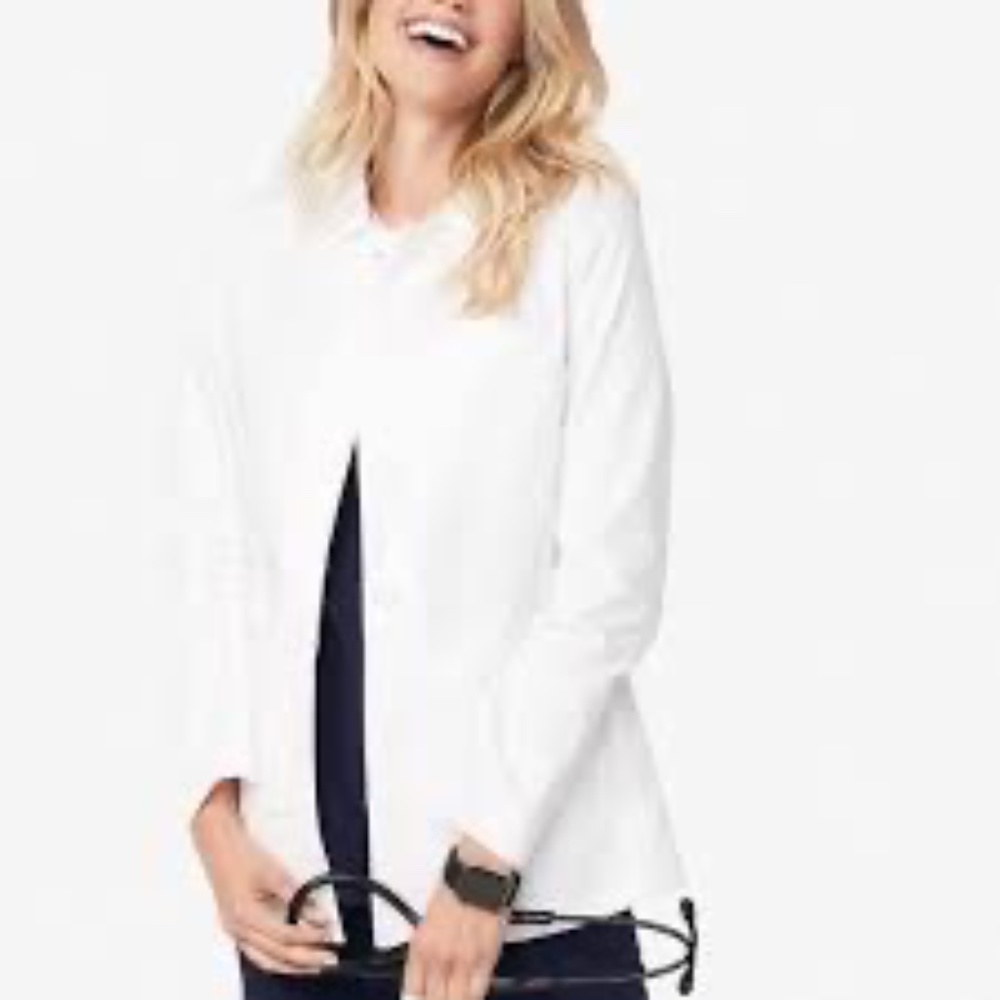 Figs short white physician’s lab coat